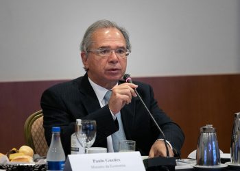 Guedes reitera a G20 compromisso com vacinação e reformas