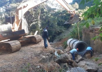 Secretaria de Agricultura realiza construção de bueiro e substituição de ponte no interior