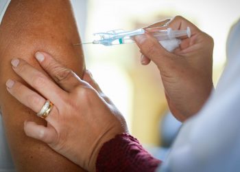 Brasil bate a marca de 100 milhões de pessoas vacinadas