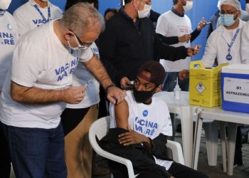 Covid-19: Queiroga pede que brasileiros se imunizem com a segunda dose