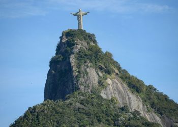 Cerimônia no Cristo marca campanha contra violência às mulheres