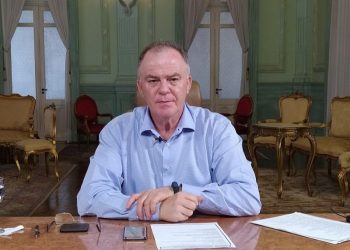 Casagrande e mais 12 governadores assinam carta de apoio ao Supremo