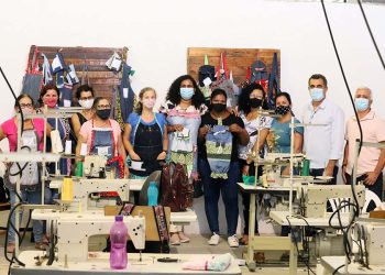 Governadora em exercício visita mulheres artesãs do município de Jaguaré