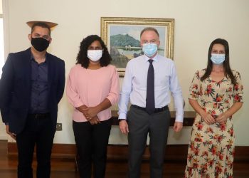 Governador encaminha projeto de lei para reestruturação do Bolsa Capixaba