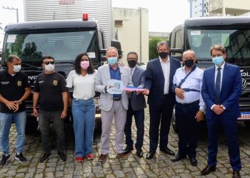 Governo do Estado entrega 48 novos veículos para a Polícia Civil