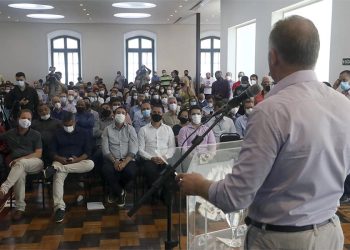 Estado anuncia construção de novas quadras e obras de infraestrutura em diversos municípios