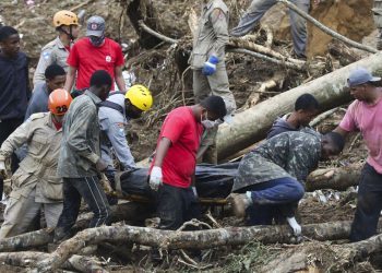 Defesa Civil confirma 94 mortes durante chuvas em Petrópolis