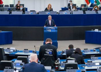 Parlamento Europeu condena ação militar russa na Ucrânia