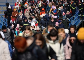 Mais de 1,7 milhão de pessoas fugiram da Ucrânia, diz ONU