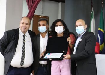 Governador anuncia liberação de público em eventos sociais, culturais e esportivos