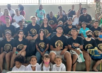 Jovens karatecas de Jaguaré conseguem medalhas em competição estadual