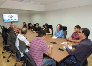 Procon-ES e Sindipostos dialogam sobre precificação e outros direitos do consumidor