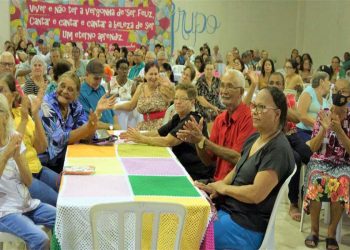 Em Jaguaré, Grupo Alegria promove festa para idosos em comemoração ao Dia das Mães