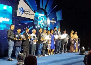 Prefeito de Nova Venécia é o vencedor do Prêmio Sebrae Prefeito Empreendedor na categoria “Sala do Empreendedor”