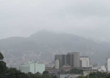 Alunos de Escola Estadual de São Mateus realizam atividades com crianças do Ensino Infantil