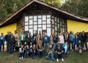 Servidores do Iema participam de seminário de conservação de espécie de abelha em extinção