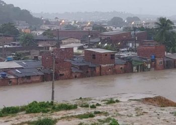 Governo anuncia envio de equipes para o Grande Recife após chuvas