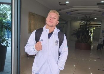 Alunos do curso técnico em Agronegócio visitam produtora de café