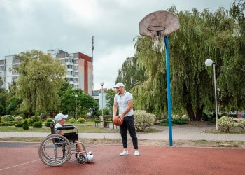 Marcelo Santos comemora redução de carga horária para servidor com filho deficiente