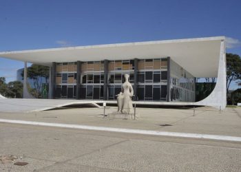 STF tem cinco votos para manter suspensão do piso da enfermagem