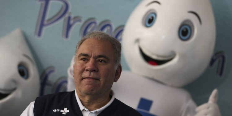 Américas vivem momento delicado frente à ameaça da pólio, diz ministro