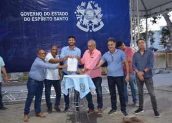 Prefeito assina ordem de serviço para execução de pavimentação asfáltica