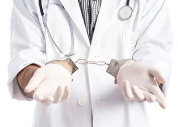 Médico é preso no ES suspeito de abusar de pacientes homens em Jaguaré