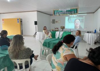 Secretaria Municipal de Educação realiza a 4ª Formação de Professores pelo programa Alfabetização Aqui é pra Valer