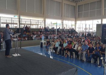 Governo do Estado entrega quadra da Escola Irmã Tereza Altoé