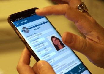 Eleitores têm até sábado para baixar ou atualizar o e-Título