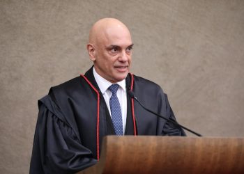Ministro do STF determina o desbloqueio de rodovias federais