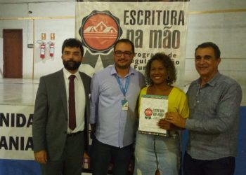 Prefeitura de Jaguaré garante cidadania ao entregar 138 escrituras para moradores do Bairro Novo Tempo