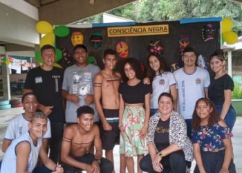 EJA com qualificação profissional aborda a cultura africana na EMEF Dr Adalton Santos