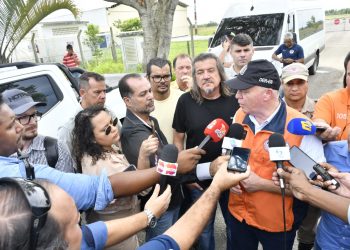 Cartão reconstrução será pago na primeira semana de janeiro, diz Casagrande em reunião