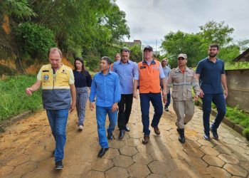 Casagrande e Freitas visitam áreas de risco em Nova Venécia e São Mateus