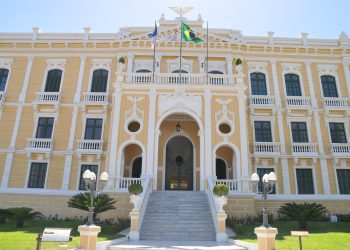 Ministro do STF suspende trechos da Lei de Improbidade