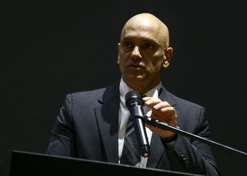 Sob suspeita de novas ações, ministro do STF proíbe bloqueio de vias