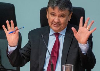 Ministro anuncia R$ 400 milhões para busca ativa do CadÚnico