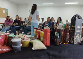 Prefeitura presta apoio para formalização de Agroindústria Familiar em Jaguaré