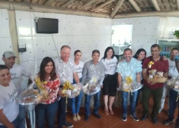 Governador Renato Casagrande visita obras na Comunidade de Fátima