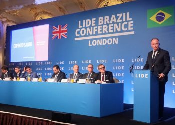 Casagrande fala sobre meio ambiente e potencialidades do Estado em evento na Inglaterra