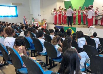 Bammuja realiza apresentações em escolas de Jaguaré