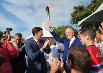 Casagrande anuncia R$ 1 bilhão de investimentos durante comemorações dos 488 anos de Vila Velha