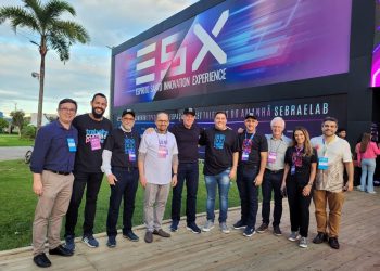 Governador do Estado visita feira de inovação em Vitória