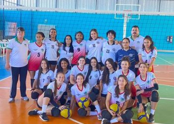 Atletas de vôlei de Jaguaré conquistam título na fase regional dos Jogos Escolares do Estado