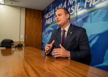 BRASÍLIA: Câmara aprova projeto que amplia recursos para socorro a calamidades, após  relatório de Dr. Victor Linhalis