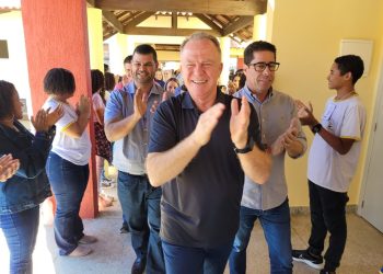 Governador entrega obras e anuncia novas ações em Conceição da Barra