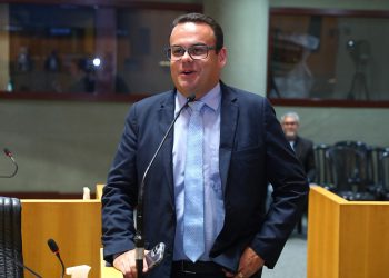 ALES: Projeto de Denninho obriga ressarcimento em caso de queda de internet