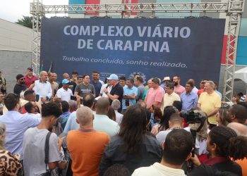 Governador inaugura viaduto e obras do Complexo Viário de Carapina