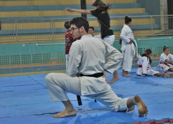 Atletas de Jaguaré viajam no sábado para disputar o Brasileiro de Karate